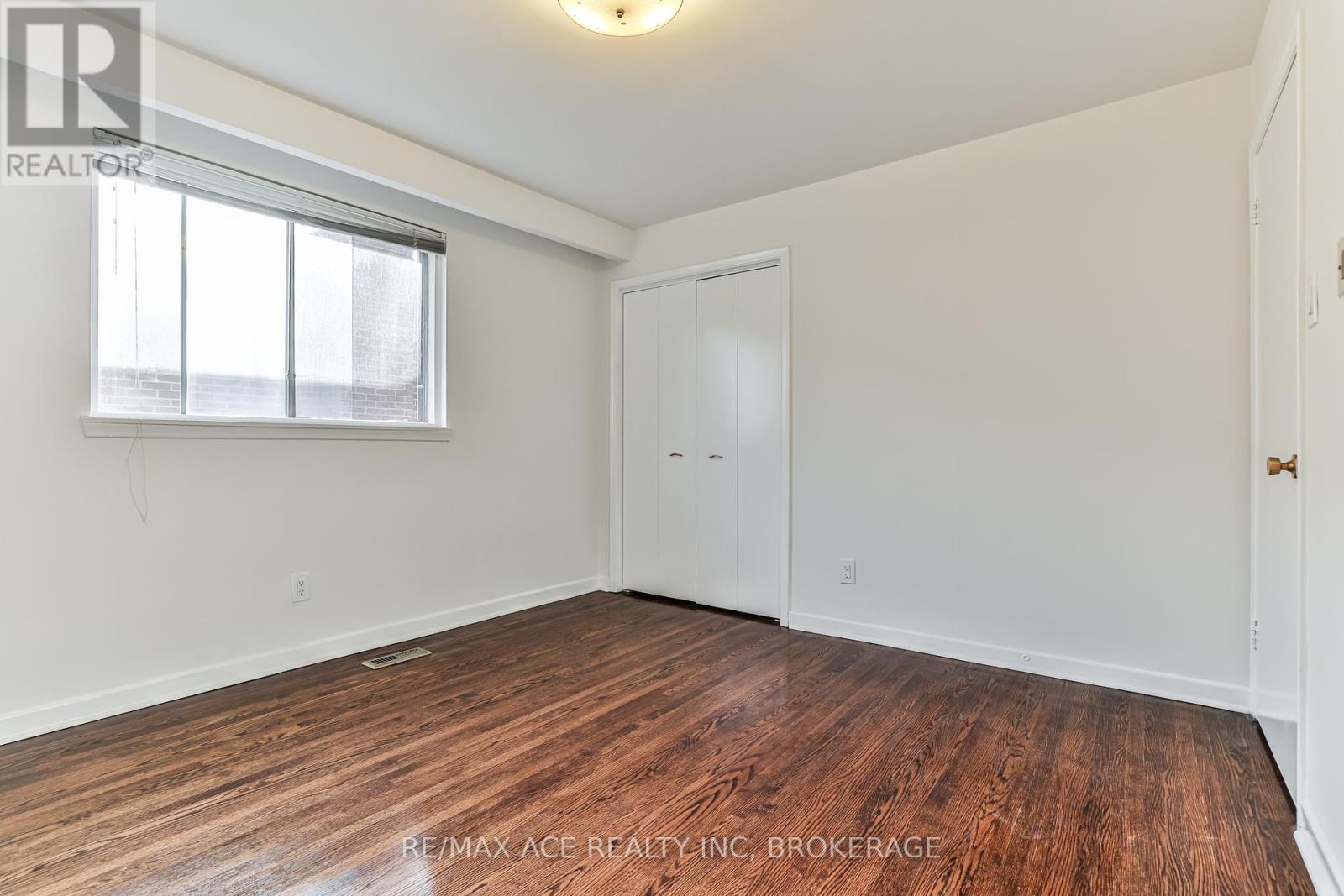 90 Charlton Boulevard, Toronto, Ontario  M2M 1C1 - Photo 14 - C9354947