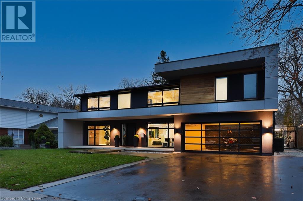 370 Goodram DriveBurlington, Ontario  L7L 2K1 - Photo 2 - 40684518