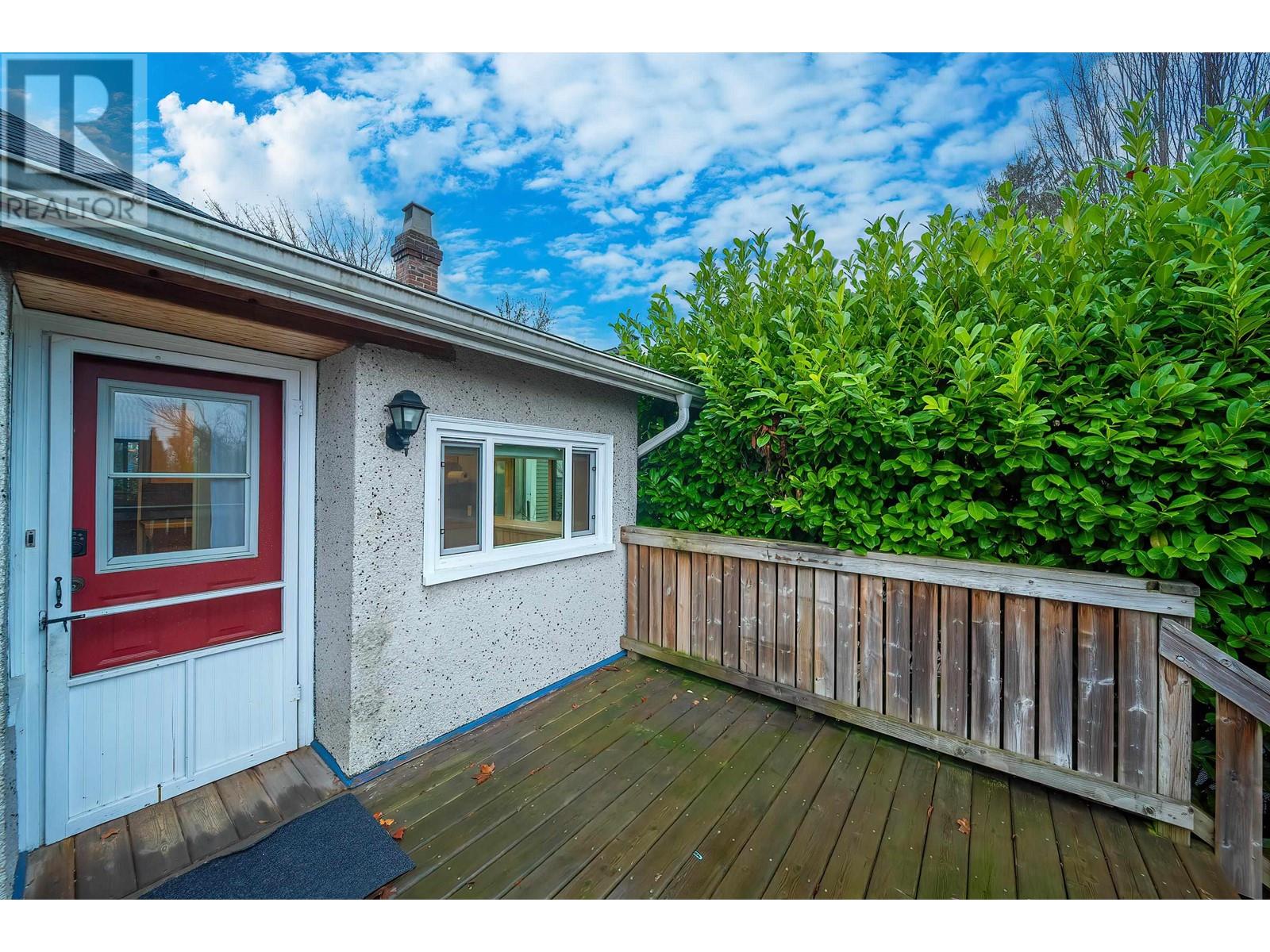 454 Kelly Street, New Westminster, British Columbia  V3L 3T9 - Photo 32 - R2949748