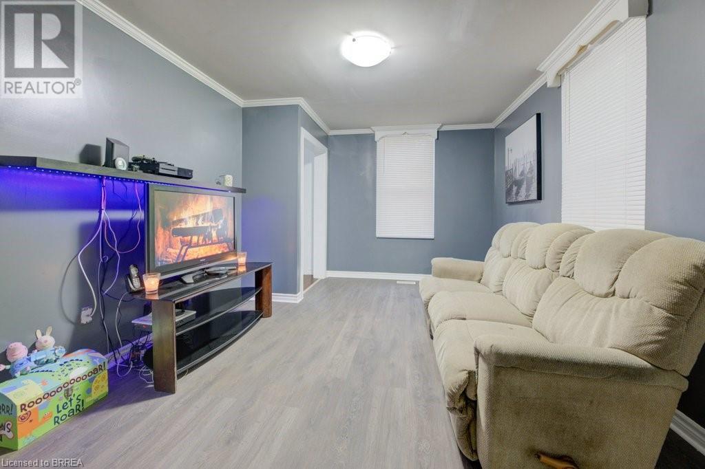 53 Sarah Street, Brantford, Ontario  N3S 2Z9 - Photo 8 - 40684196