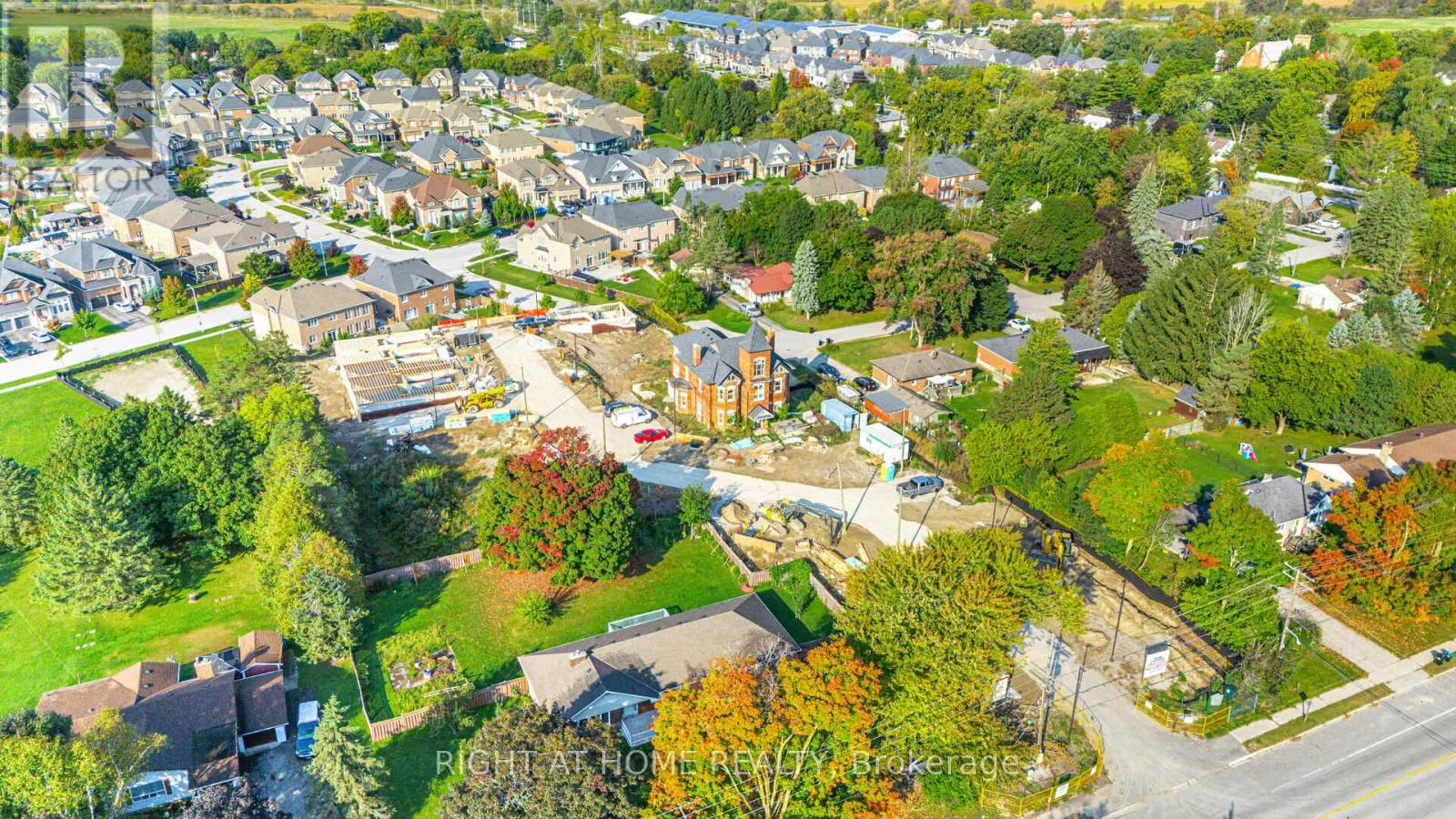 17 Ravenscraig Place, Innisfil, Ontario  L0L 1L0 - Photo 17 - N8443102