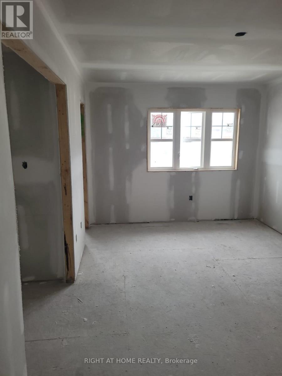 17 Ravenscraig Place, Innisfil, Ontario  L0L 1L0 - Photo 8 - N8443102