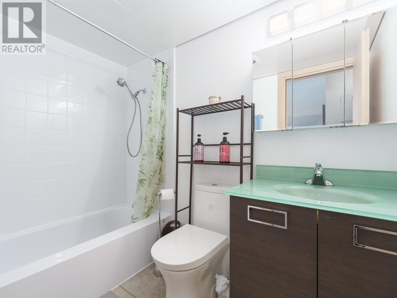 214 123 E 19th Street, North Vancouver, British Columbia V7L 2Y9 - Photo 18 - R2949855