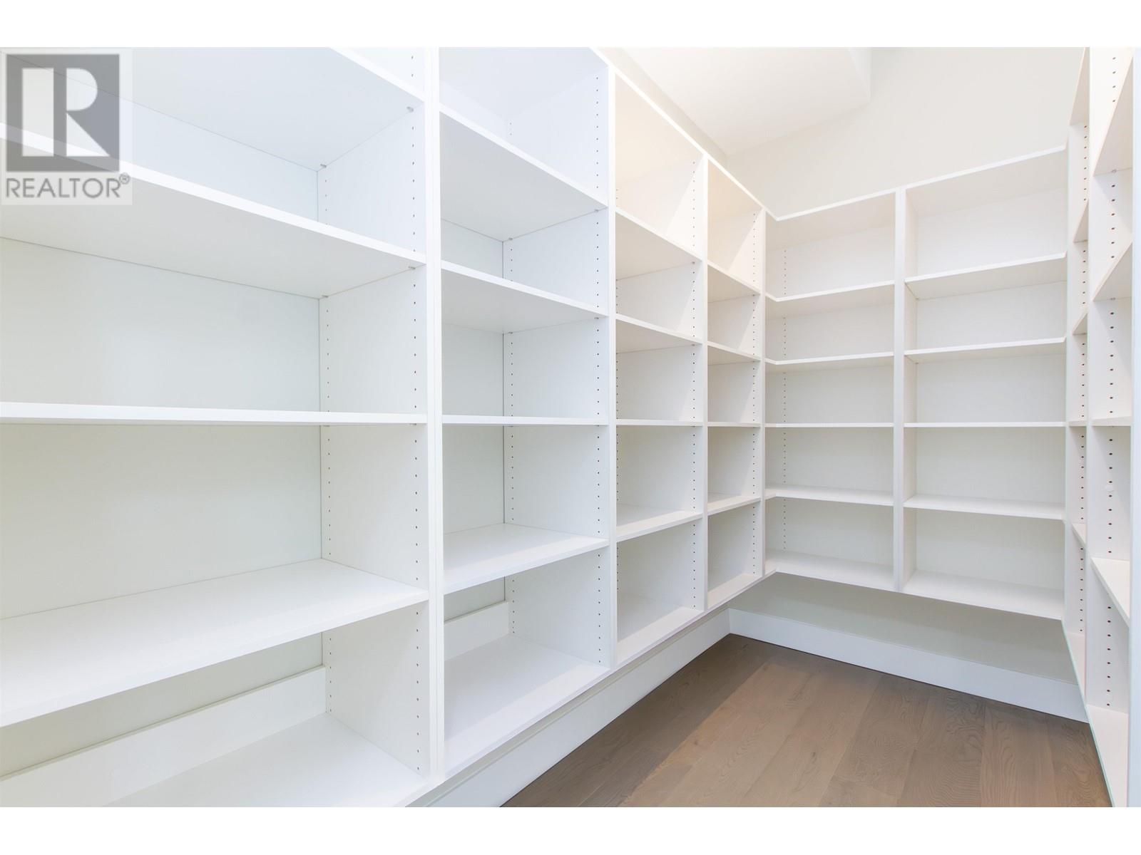 1933 Dowad Drive, Squamish, British Columbia  V8B 0S4 - Photo 12 - R2925447