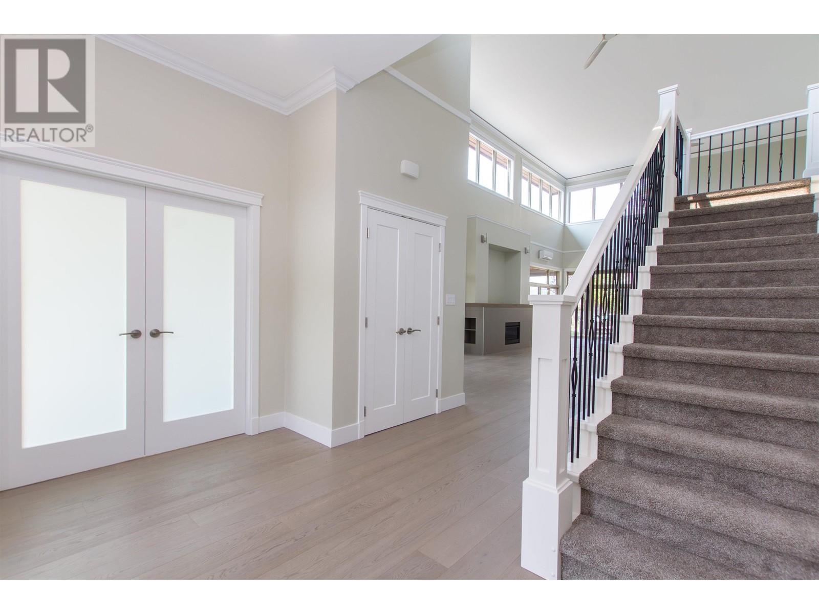 1933 Dowad Drive, Squamish, British Columbia  V8B 0S4 - Photo 9 - R2925447