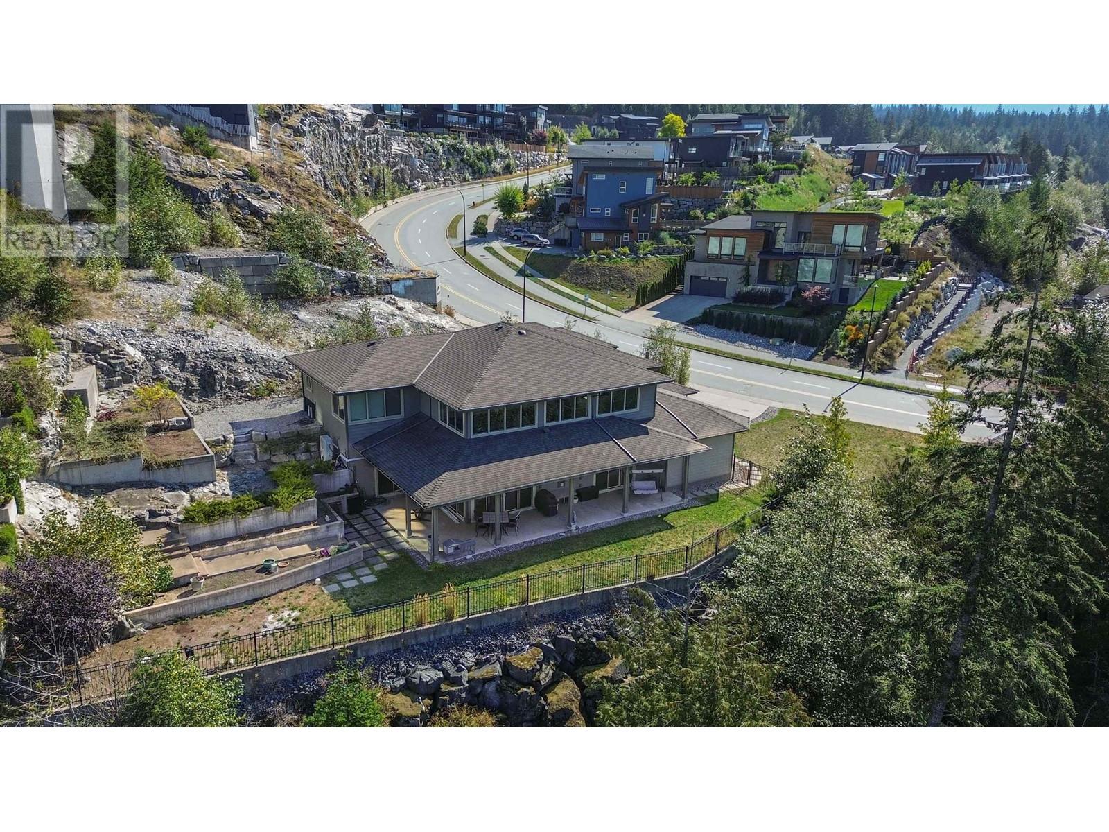 1933 Dowad Drive, Squamish, British Columbia  V8B 0S4 - Photo 40 - R2925447