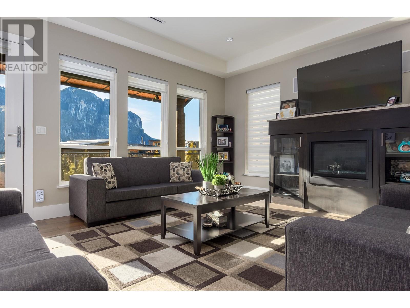 38544 Sky Pilot Drive, Squamish, British Columbia  V8B 0T6 - Photo 1 - R2944816