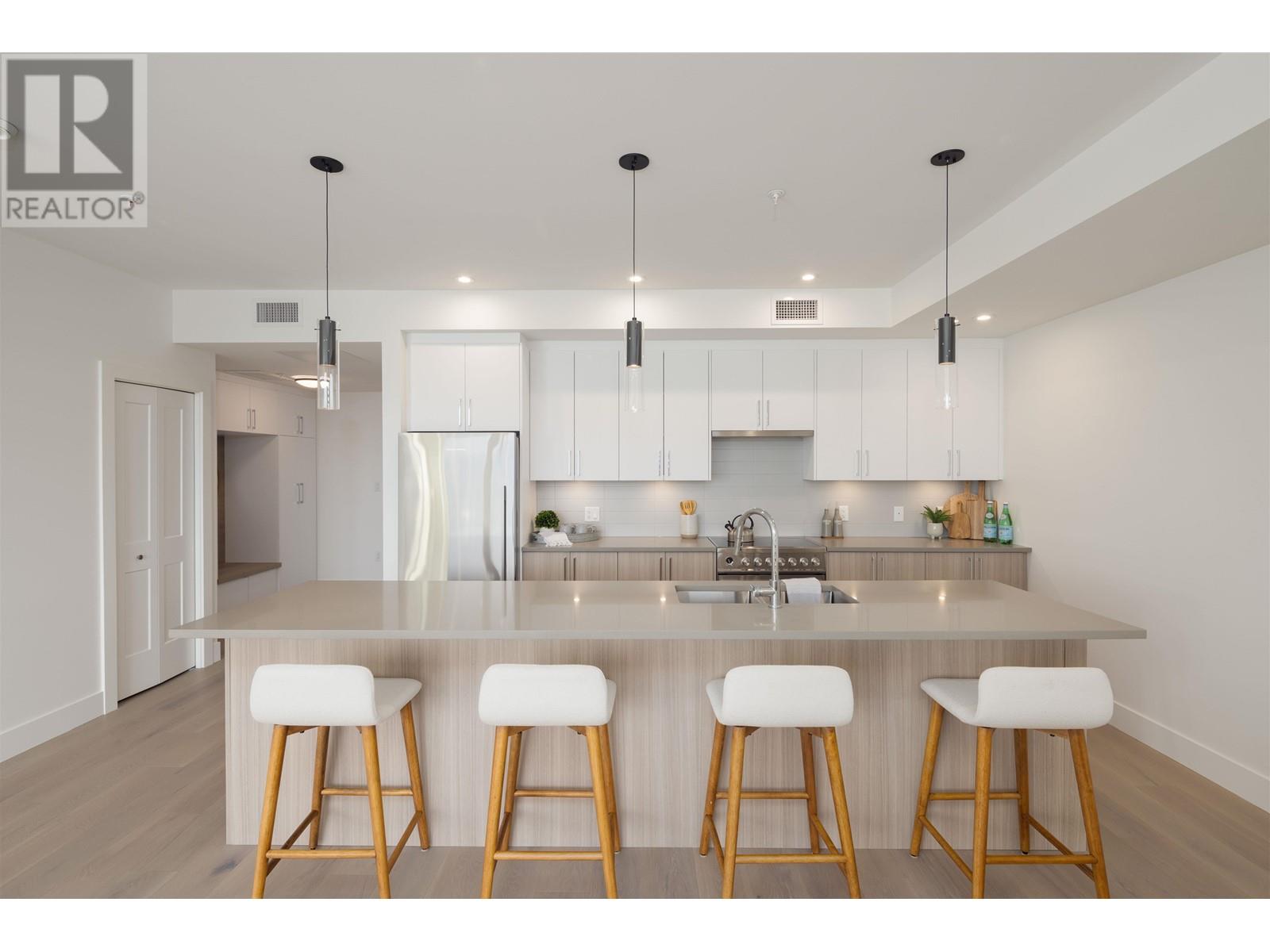 101 3405 Mamquam Road, Squamish, British Columbia  V8B 1E4 - Photo 2 - R2901500