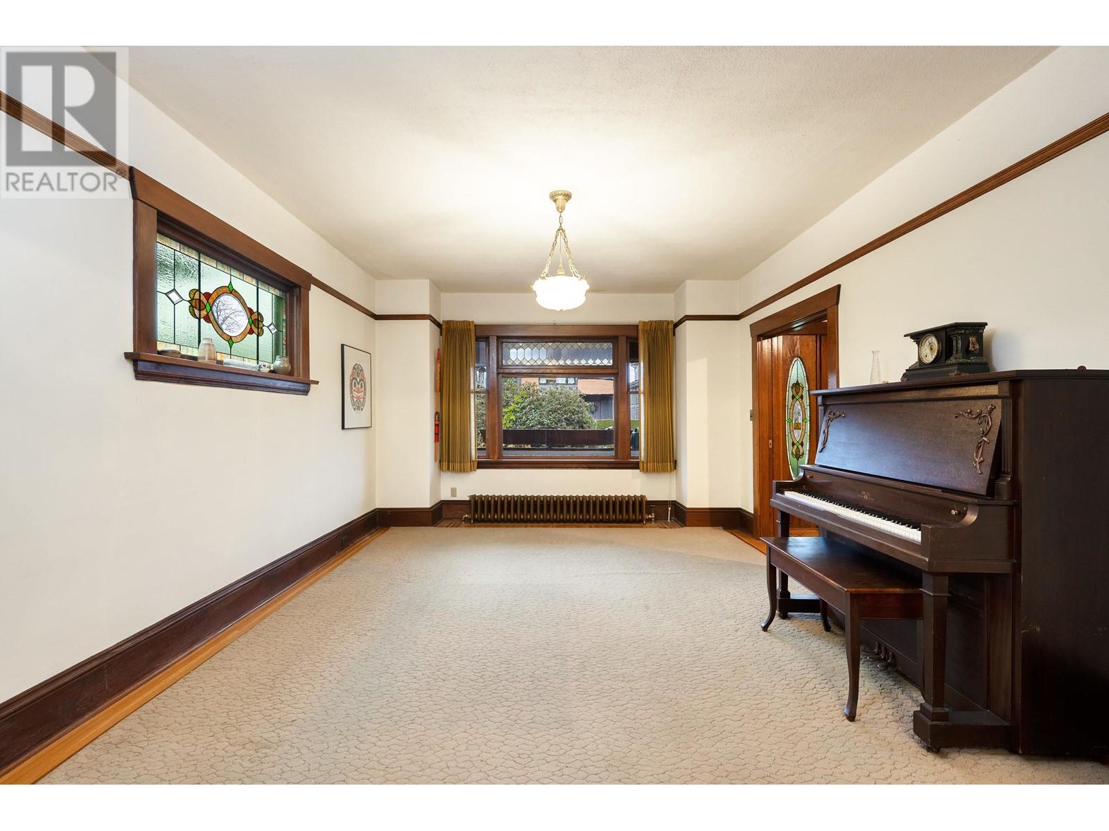 Listing Picture 9 of 40 : 2886 W 29TH AVENUE, Vancouver / 溫哥華 - 魯藝地產 Yvonne Lu Group - MLS Medallion Club Member