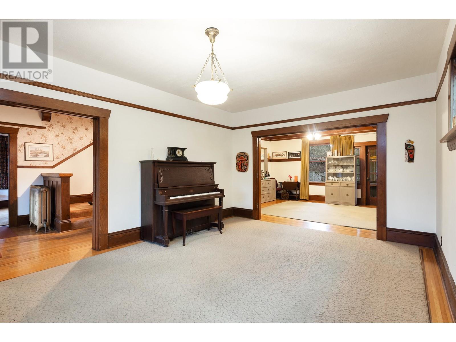 Listing Picture 8 of 40 : 2886 W 29TH AVENUE, Vancouver / 溫哥華 - 魯藝地產 Yvonne Lu Group - MLS Medallion Club Member