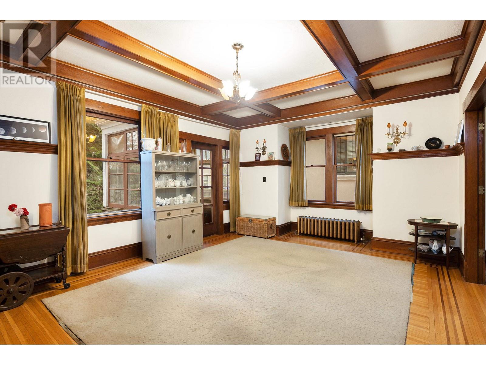 Listing Picture 11 of 40 : 2886 W 29TH AVENUE, Vancouver / 溫哥華 - 魯藝地產 Yvonne Lu Group - MLS Medallion Club Member