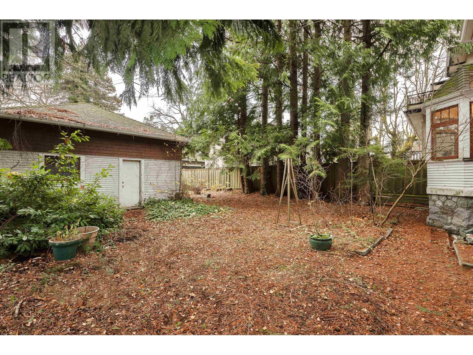 Listing Picture 36 of 40 : 2886 W 29TH AVENUE, Vancouver / 溫哥華 - 魯藝地產 Yvonne Lu Group - MLS Medallion Club Member