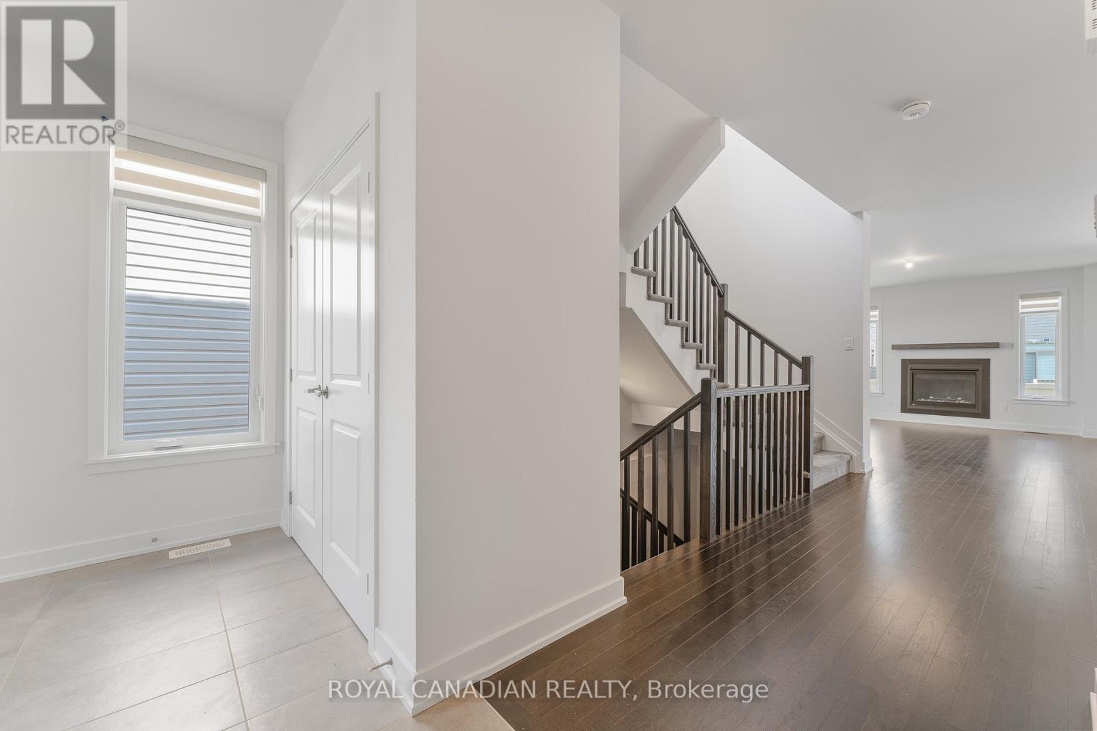 92 Big Dipper Street, Ottawa, Ontario  K4M 0L9 - Photo 6 - X11888525