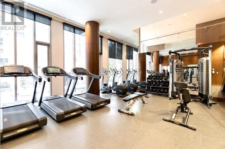 Listing Picture 26 of 28 : 906 8833 HAZELBRIDGE WAY, Richmond / 烈治文 - 魯藝地產 Yvonne Lu Group - MLS Medallion Club Member