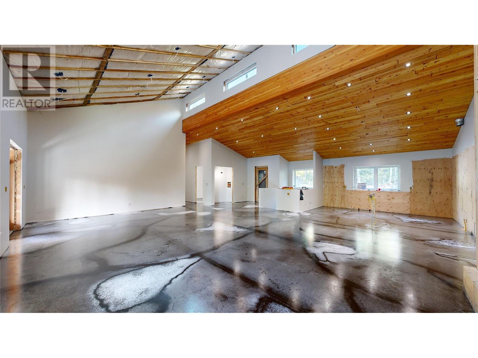 40 Lidstone Road, Salmon Arm, British Columbia  V1E 2Y1 - Photo 16 - 10329951
