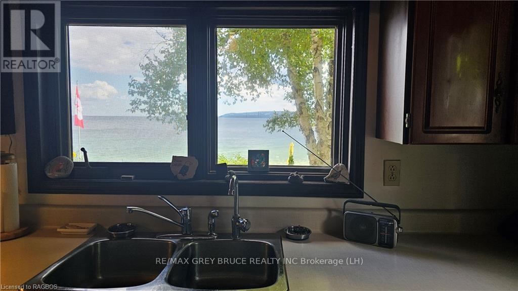 100 Whippoorwill Road, Northern Bruce Peninsula, Ontario  N0H 1W0 - Photo 13 - X10845750