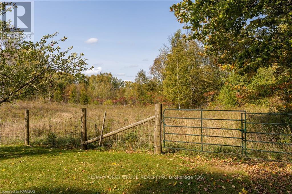 362511 Lindenwood Road, Georgian Bluffs, Ontario  N0H 2T0 - Photo 36 - X10846513