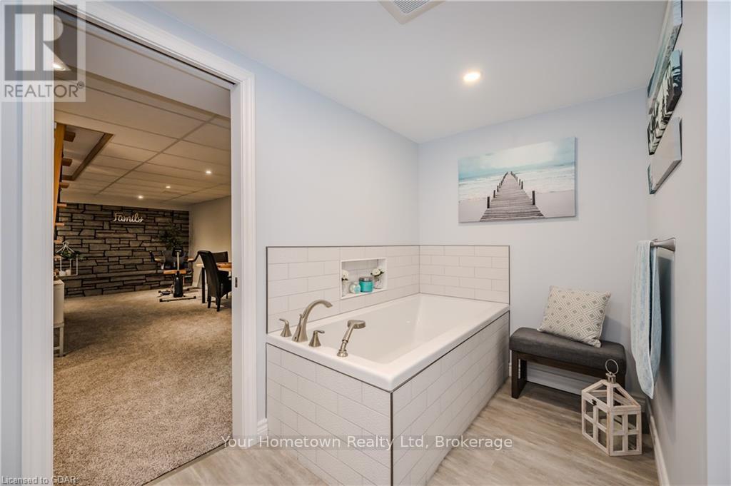 5382 Wellington Road 125 Road, Erin, Ontario  L7J 2L9 - Photo 30 - X10876350