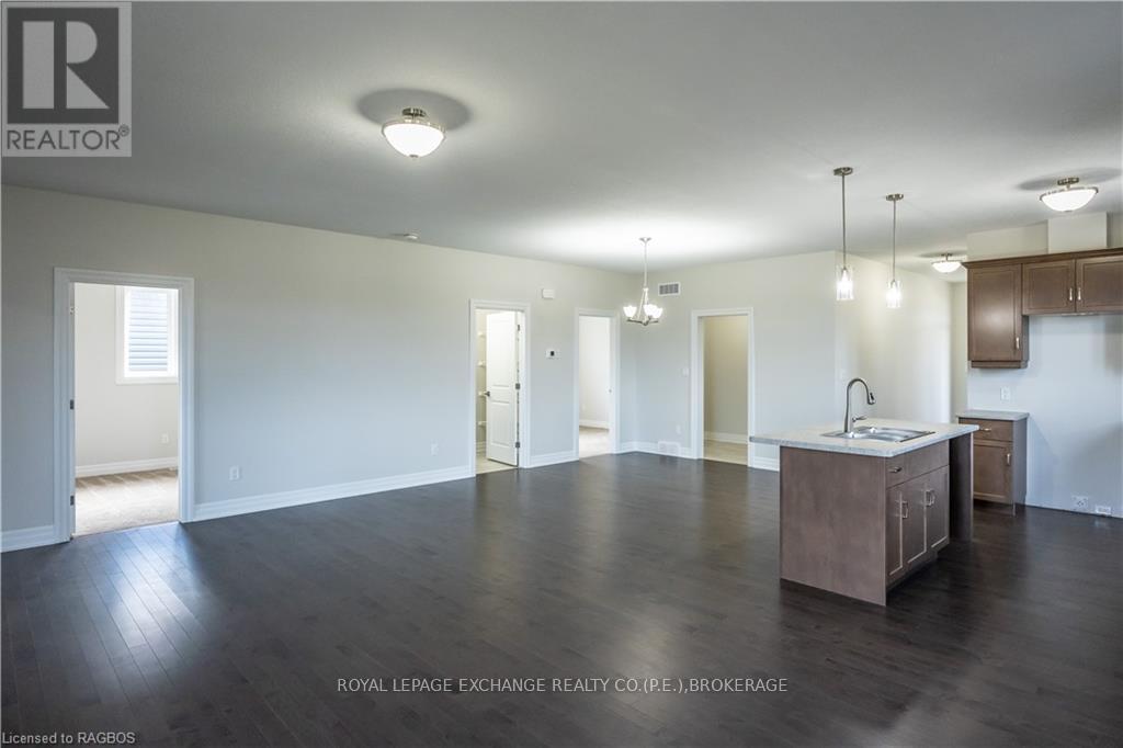 376 Hawthorne Street, Saugeen Shores, Ontario  N0H 2C3 - Photo 9 - X11823119