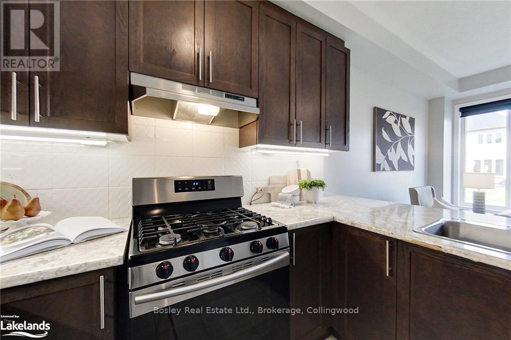 13 Barfoot Street, Collingwood, Ontario  L9Y 3Y7 - Photo 8 - S10438382
