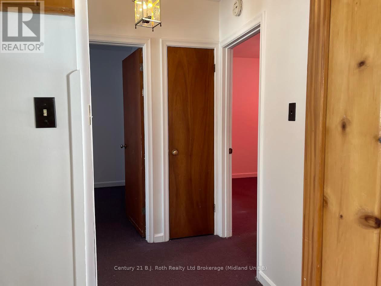 9 Mountain Avenue, Tay, Ontario  L0K 2C0 - Photo 14 - S10440350