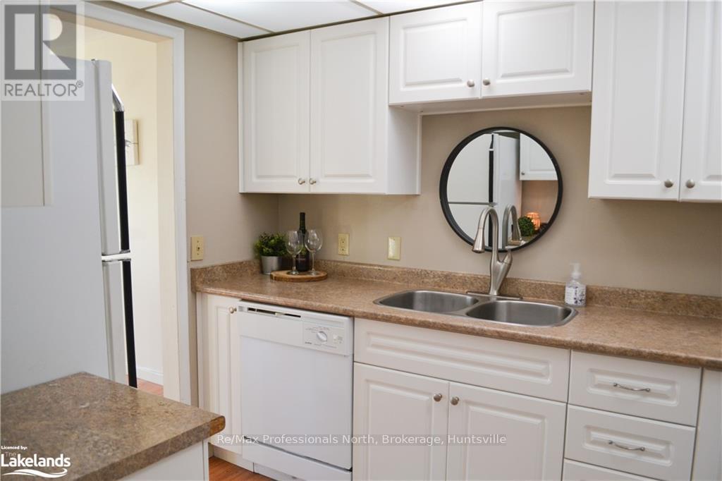 22 - 26 Herman Avenue, Huntsville, Ontario  P1H 1J6 - Photo 2 - X10439211