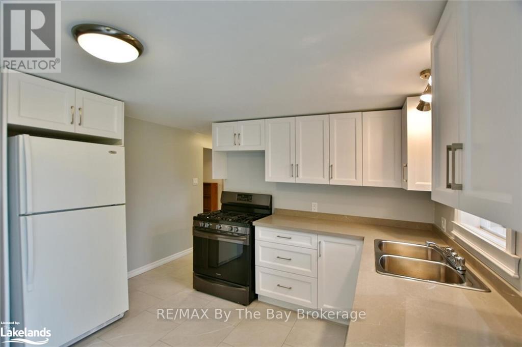 25 Ayling Reid Court, Wasaga Beach, Ontario  L9Z 2G5 - Photo 5 - S10437754