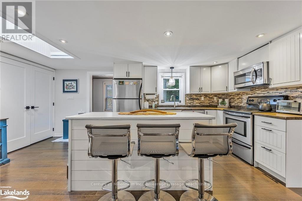 9 Evans Drive, Tiny, Ontario  L0L 2J0 - Photo 12 - S10438998