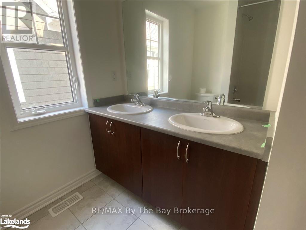 20 Hills Thistle Drive, Wasaga Beach, Ontario  L9Z 0J3 - Photo 14 - S10439592