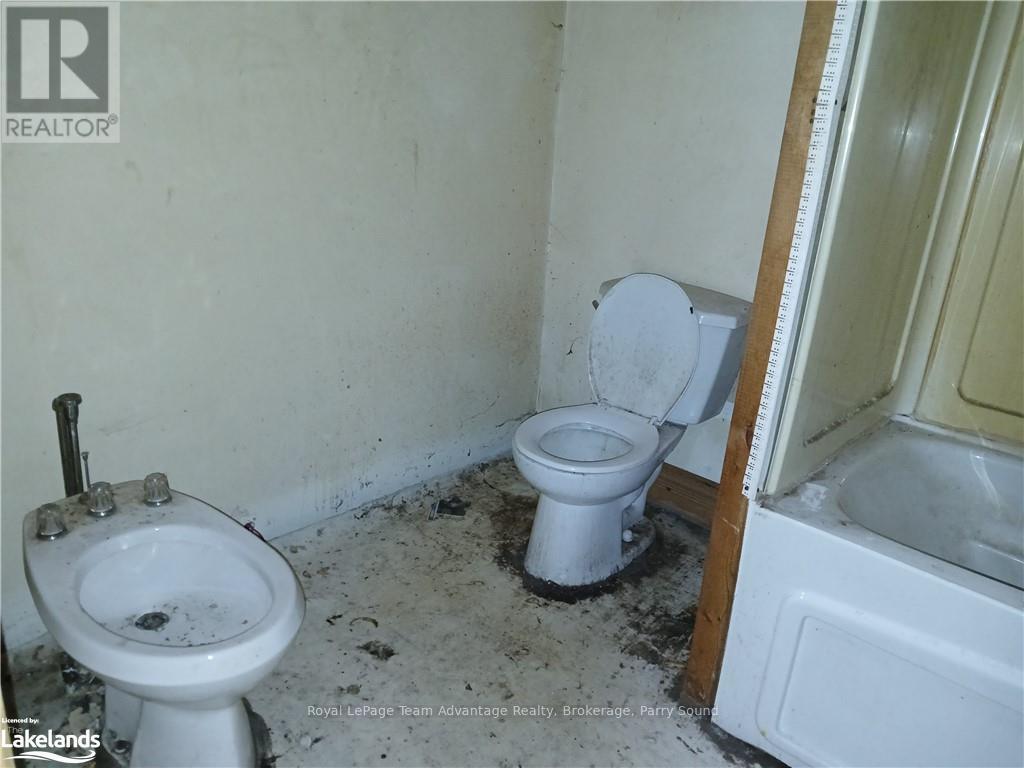 109 Blackstone Crane Lake Road, Seguin, Ontario  P2A 0B7 - Photo 4 - X10437914