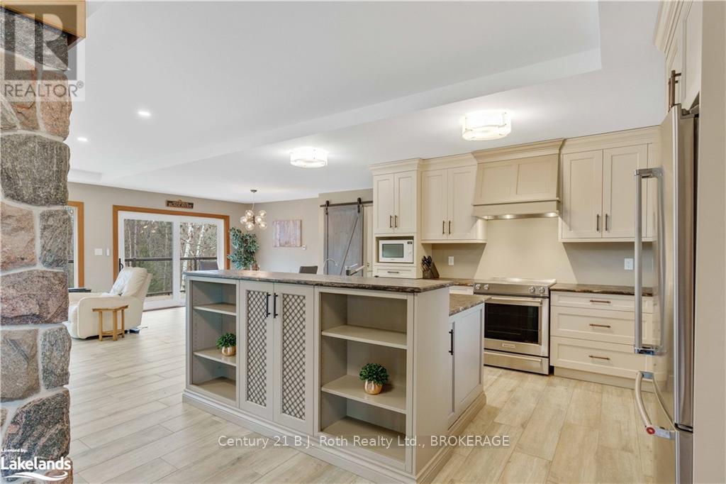 2983 Whelan Way, Ramara, Ontario  L0K 2B0 - Photo 5 - S10440147