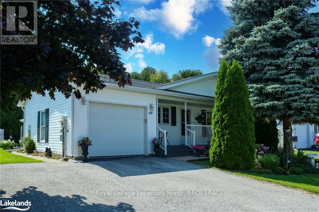 69 St James Place, Wasaga Beach, Ontario  L9Z 3A8 - Photo 1 - S10440325