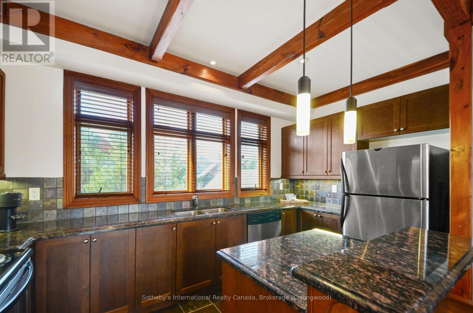 32 - 214 Blueski George Crescent, Blue Mountains, Ontario  L9Y 0V5 - Photo 8 - X10440268