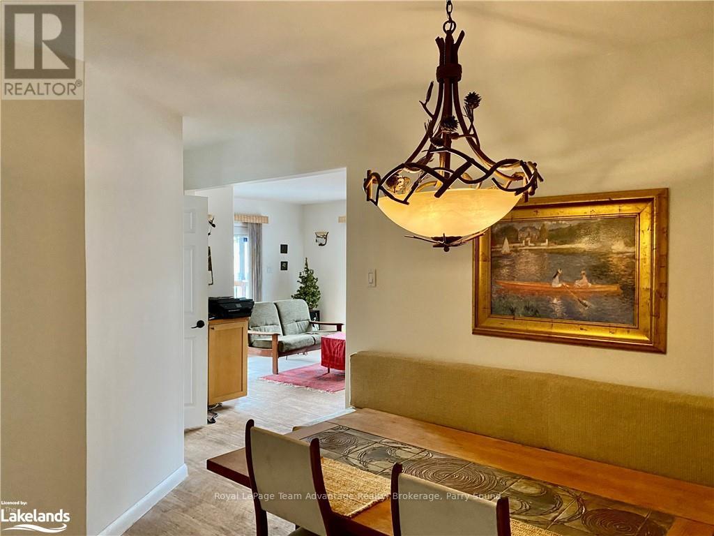 9 Prospect Street, Parry Sound, Ontario  P2A 2B5 - Photo 11 - X11823023