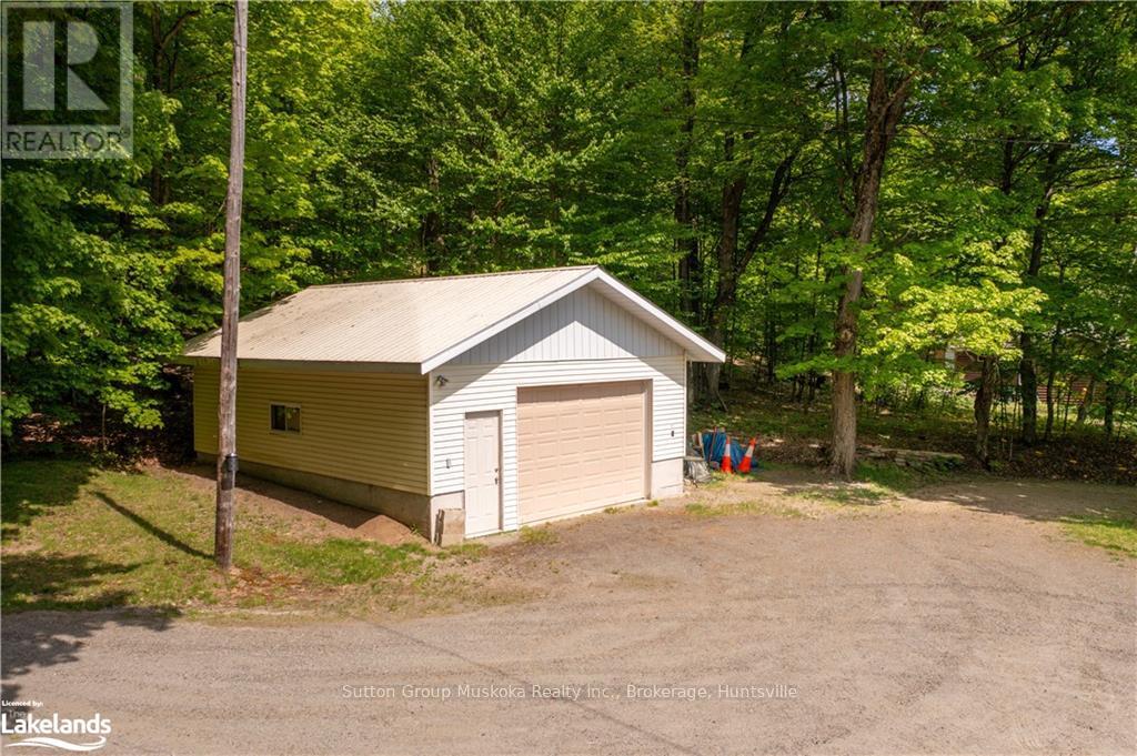562 & 568 Waseosa Lake Road, Huntsville, Ontario  P1H 2J4 - Photo 36 - X11823210