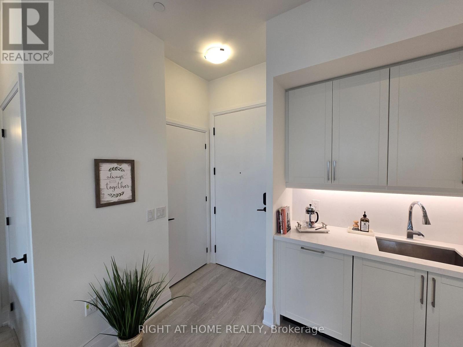 833 - 2450 Old Bronte Road, Oakville, Ontario  L6M 5P6 - Photo 6 - W11888661