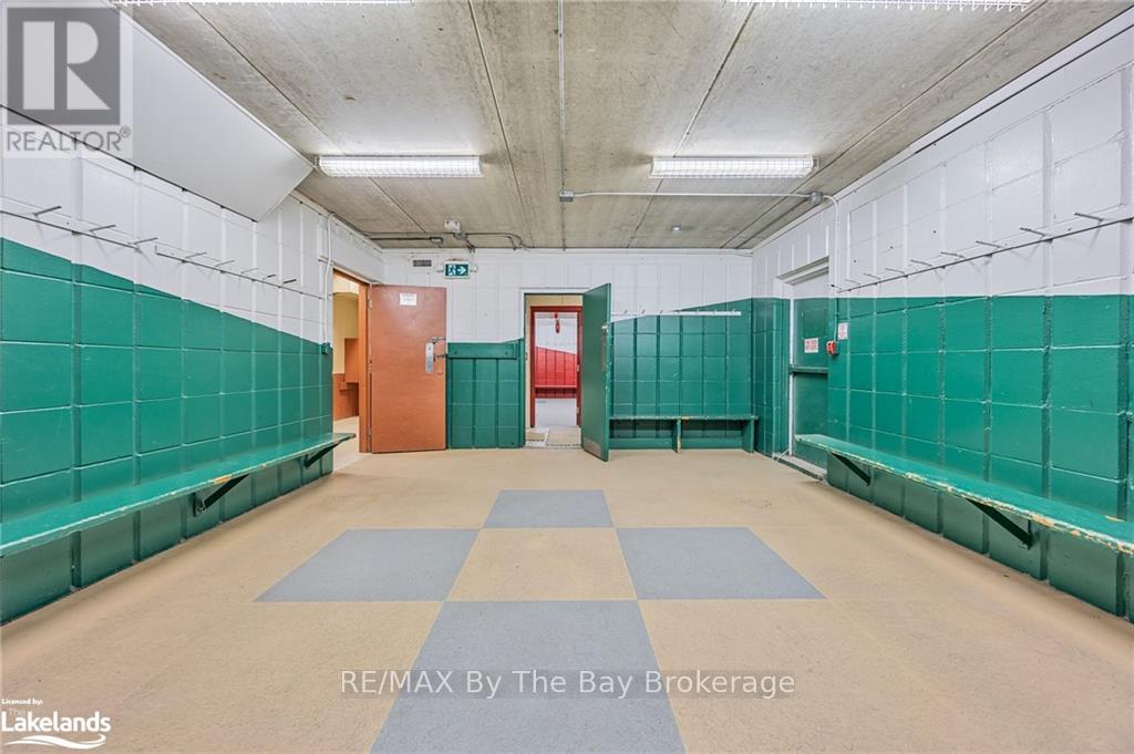 425 River Road W, Wasaga Beach, Ontario  L9Z 2X2 - Photo 13 - S10439783