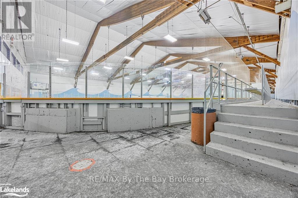 425 River Road W, Wasaga Beach, Ontario  L9Z 2X2 - Photo 7 - S10439783