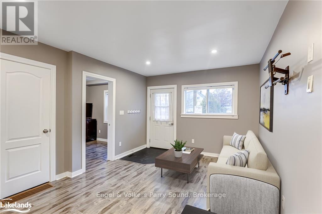 4 Burd Street, Parry Sound, Ontario  P2A 1J3 - Photo 3 - X11868859