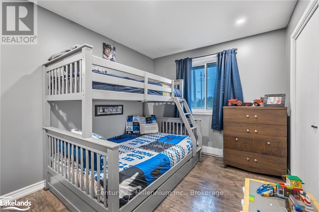 230 Christopher Street, Clearview, Ontario  L0M 1S0 - Photo 20 - S10435783