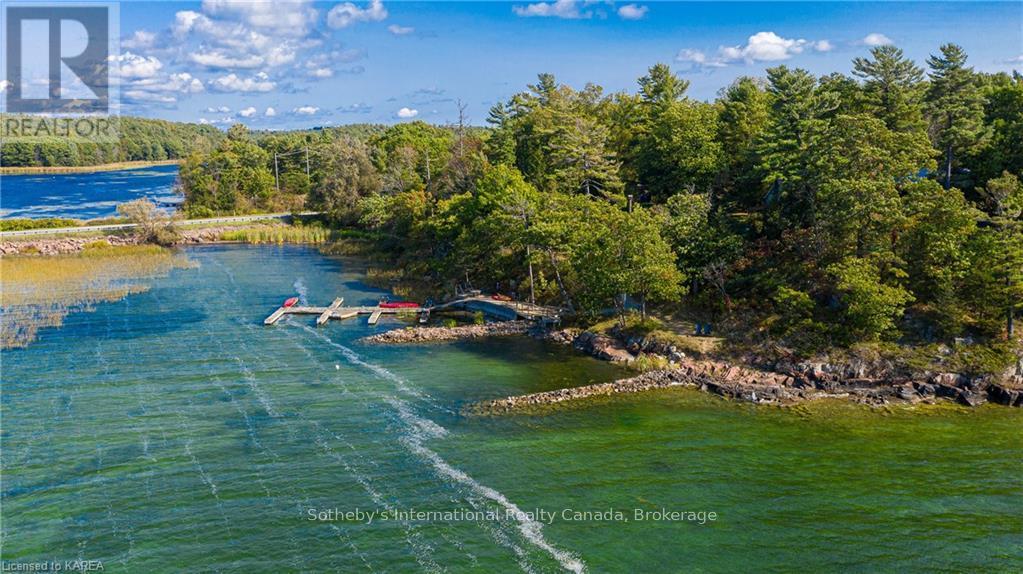 345 THOUSAND ISLANDS PARKWAY, front of leeds & seeleys bay, Ontario