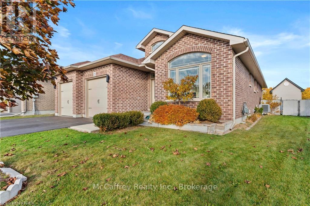 25 STAIKOS COURT Greater Napanee