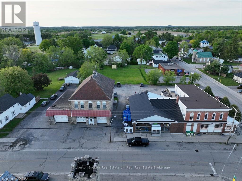 1 King Street W, Leeds And The Thousand Islands, Ontario  K0E 1L0 - Photo 2 - X9410349