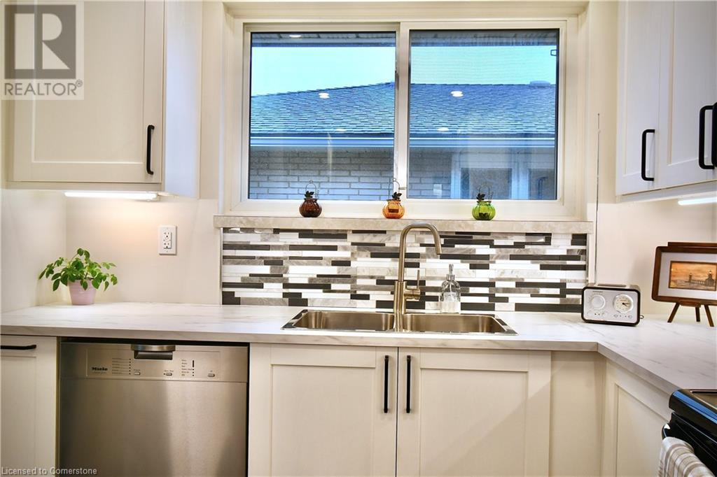 290 Carson Drive, Hamilton, Ontario  L8T 2X7 - Photo 15 - 40678997