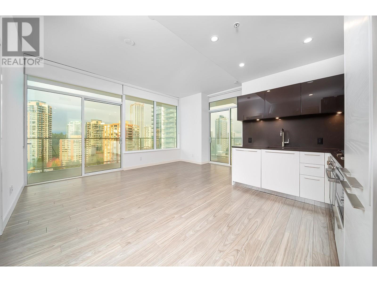 Listing Picture 3 of 39 : 1301 6288 CASSIE AVENUE, Burnaby / 本拿比 - 魯藝地產 Yvonne Lu Group - MLS Medallion Club Member