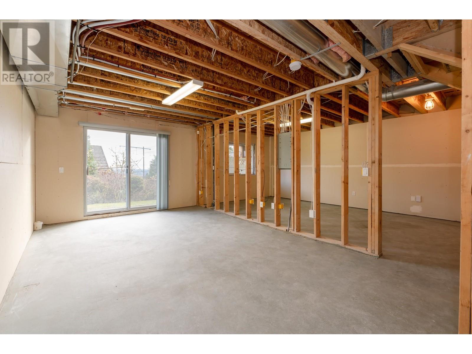 18 1486 Johnson Street, Coquitlam, British Columbia V3E 3J9 - Photo 30 - R2949211