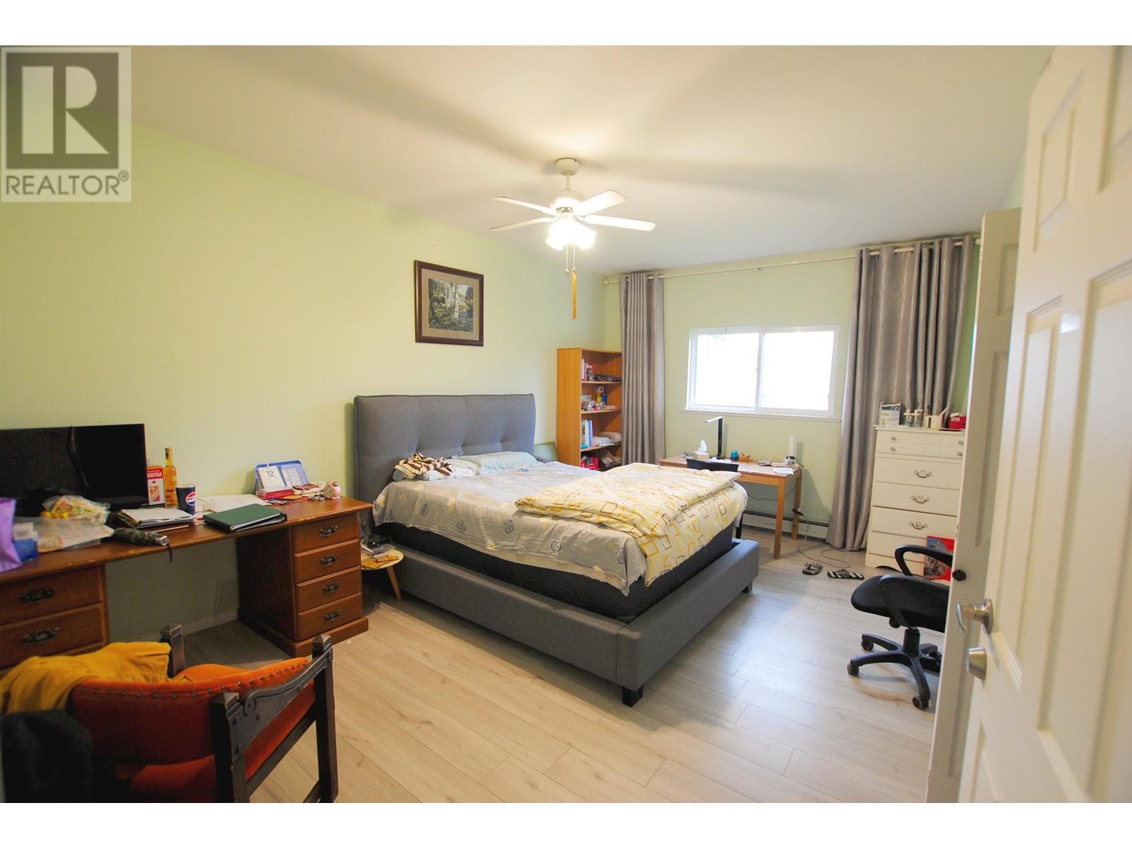 Listing Picture 8 of 20 : 11260 WESTMINSTER HIGHWAY, Richmond / 烈治文 - 魯藝地產 Yvonne Lu Group - MLS Medallion Club Member