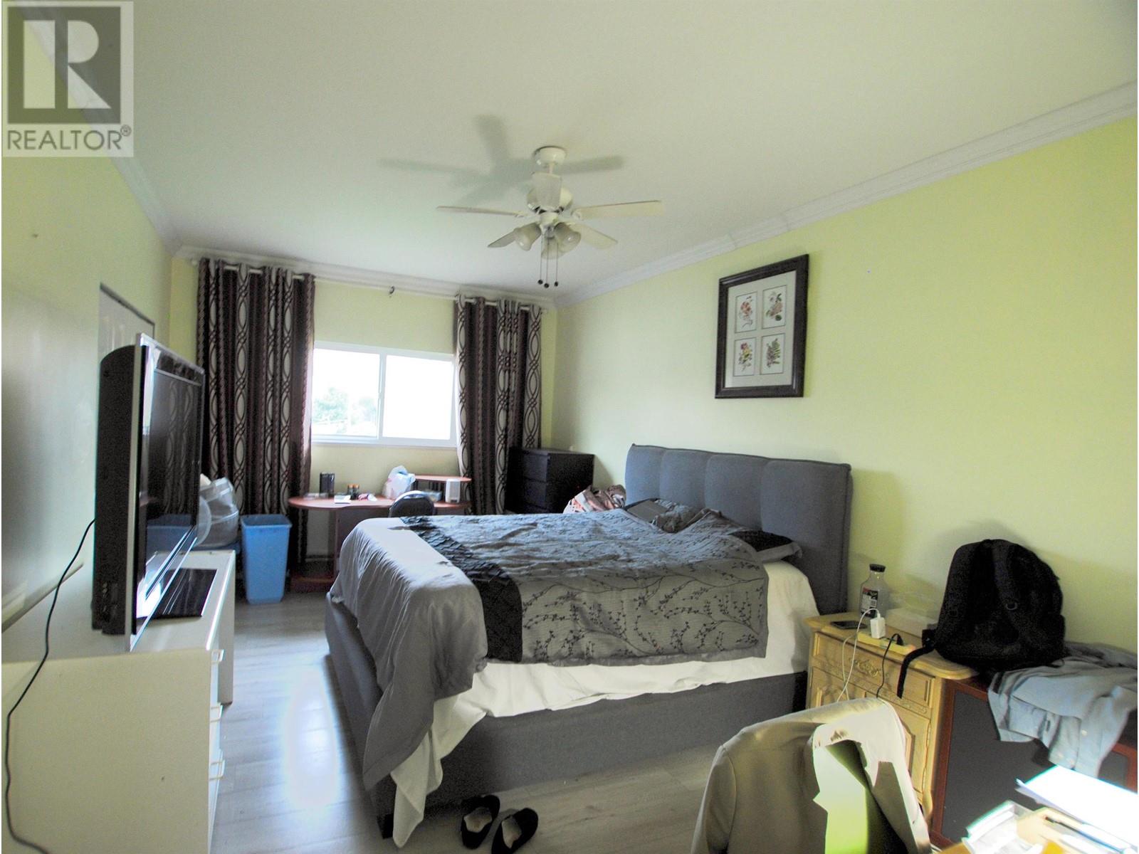 Listing Picture 11 of 20 : 11260 WESTMINSTER HIGHWAY, Richmond / 烈治文 - 魯藝地產 Yvonne Lu Group - MLS Medallion Club Member