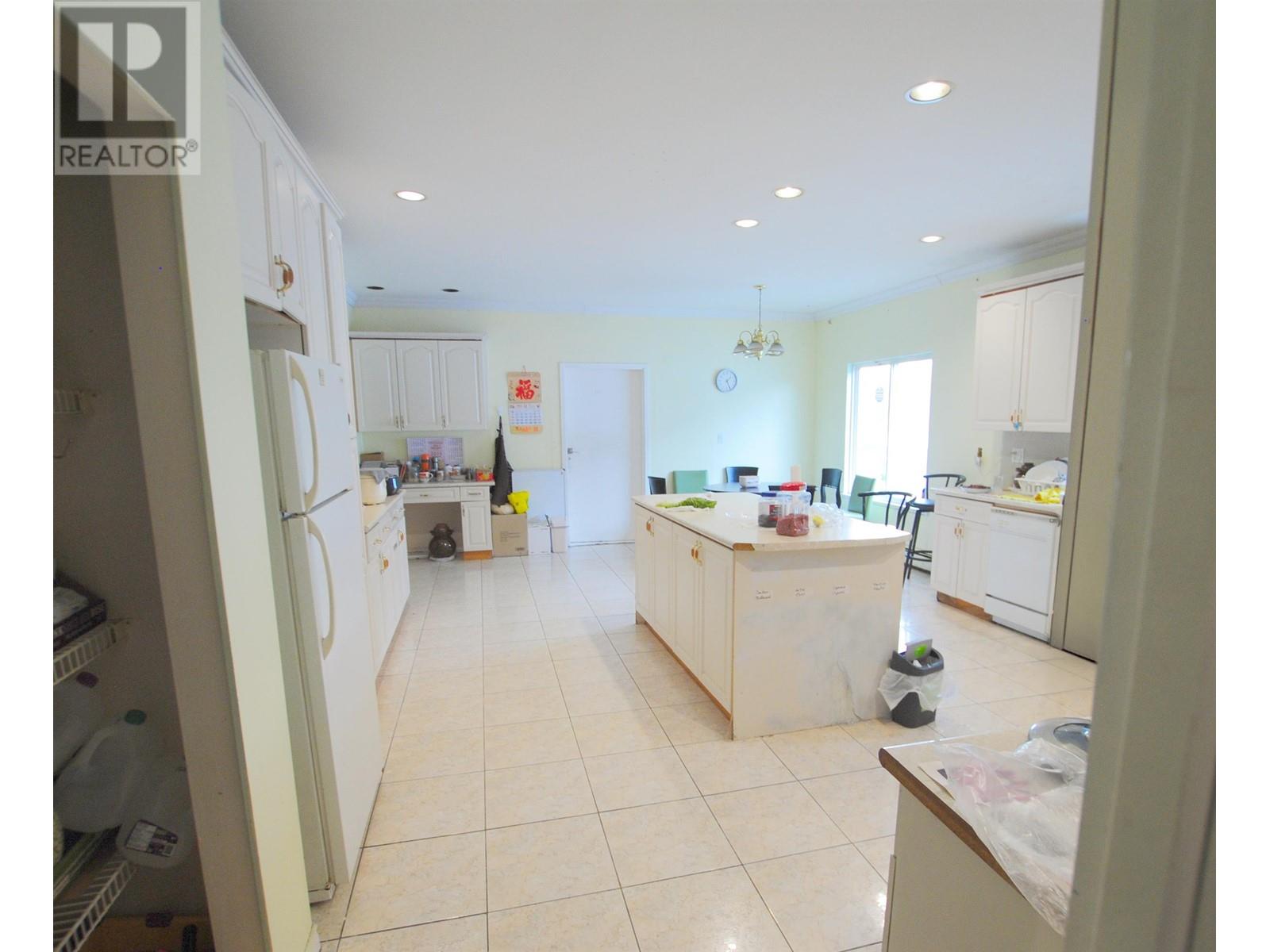 Listing Picture 5 of 20 : 11260 WESTMINSTER HIGHWAY, Richmond / 烈治文 - 魯藝地產 Yvonne Lu Group - MLS Medallion Club Member