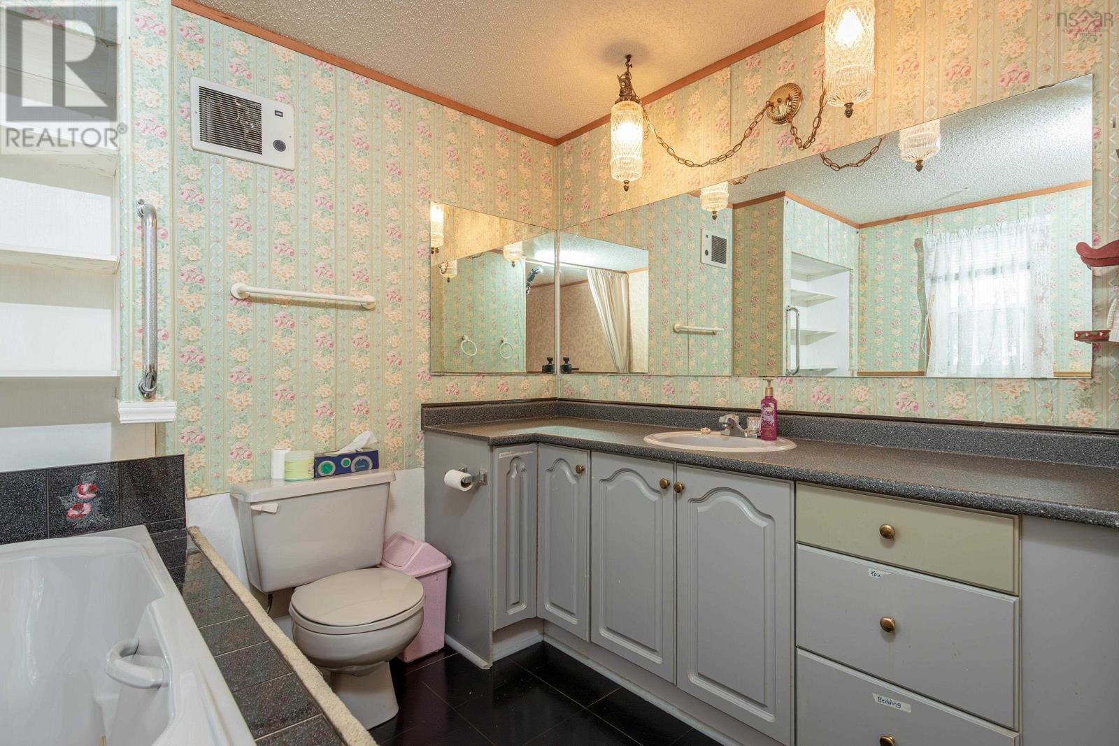 29 Bridgeview Drive, Murray Siding, Nova Scotia  B2N 6P2 - Photo 16 - 202428104